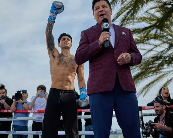 0105_Ryan Garcia media workout
