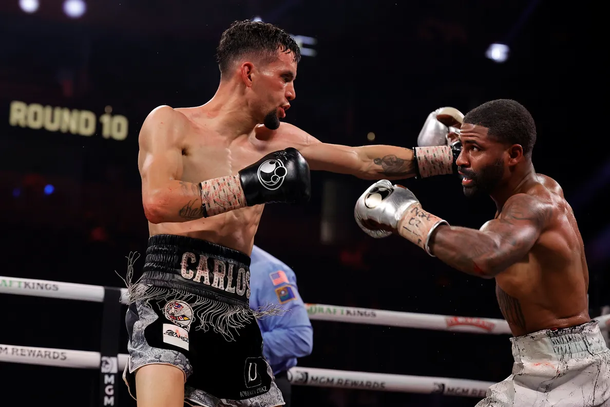 Stephen Fulton Jr. V Carlos Castro 09.14.24_Fight (4)