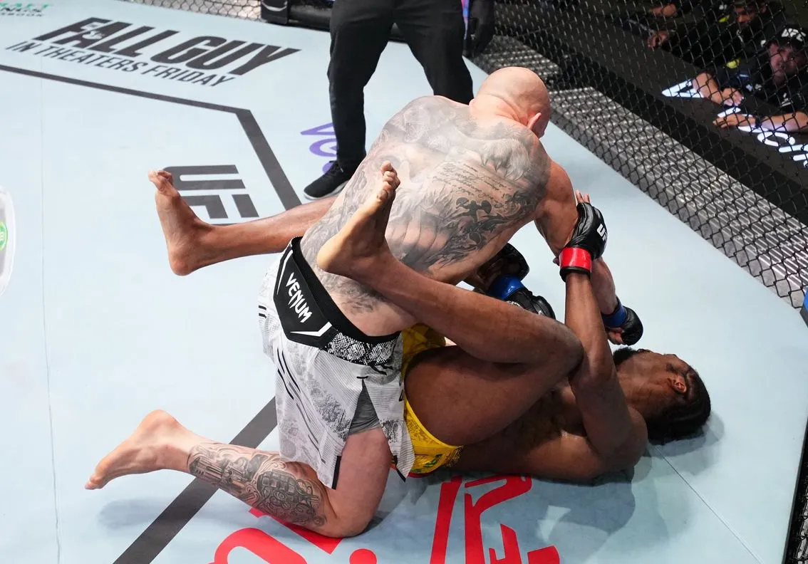 Bogdan Guskov logra noquear a Ryan Spann en Las Vegas