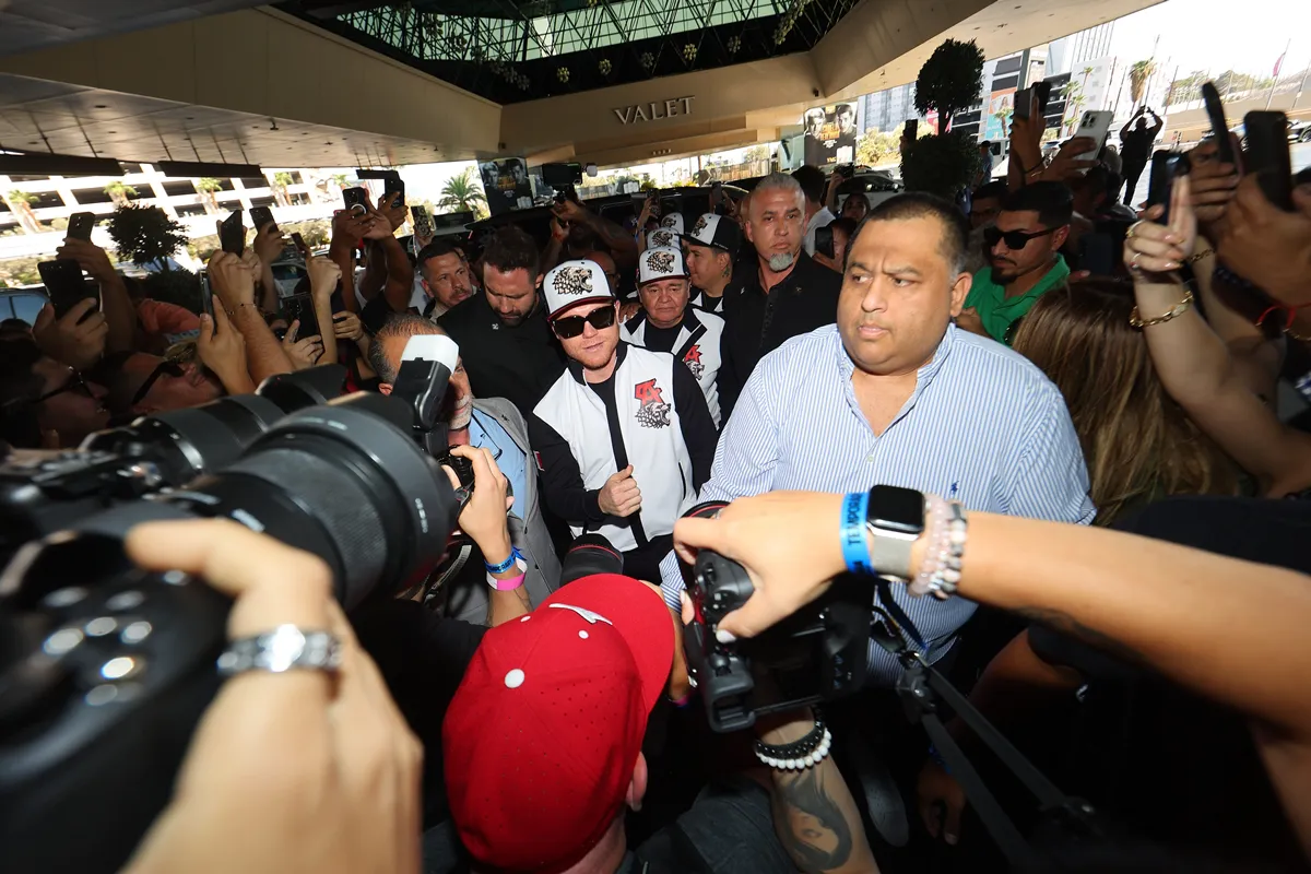 Canelo vs Berlanga Grand Arrivals - 09.10.24_09_14_2024_Grand Arrivals (4)