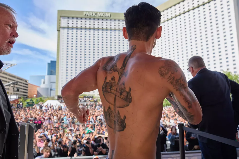 0007_Davis vs Garcia Weigh-ins