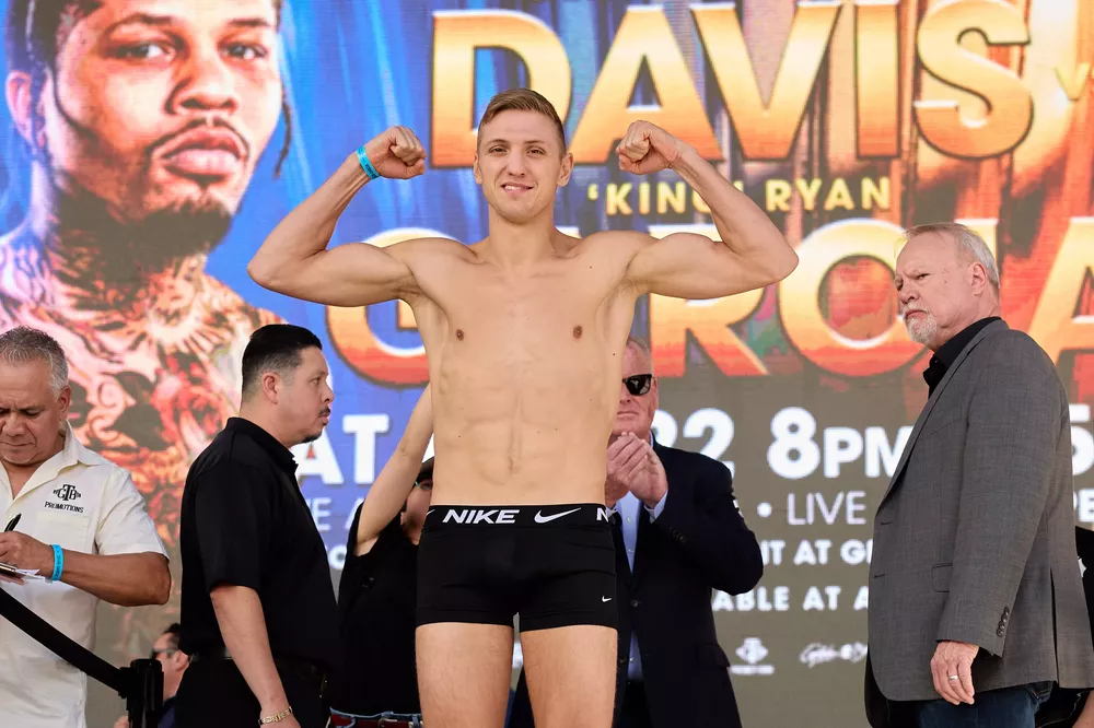 0051_Davis vs Garcia Weigh-ins