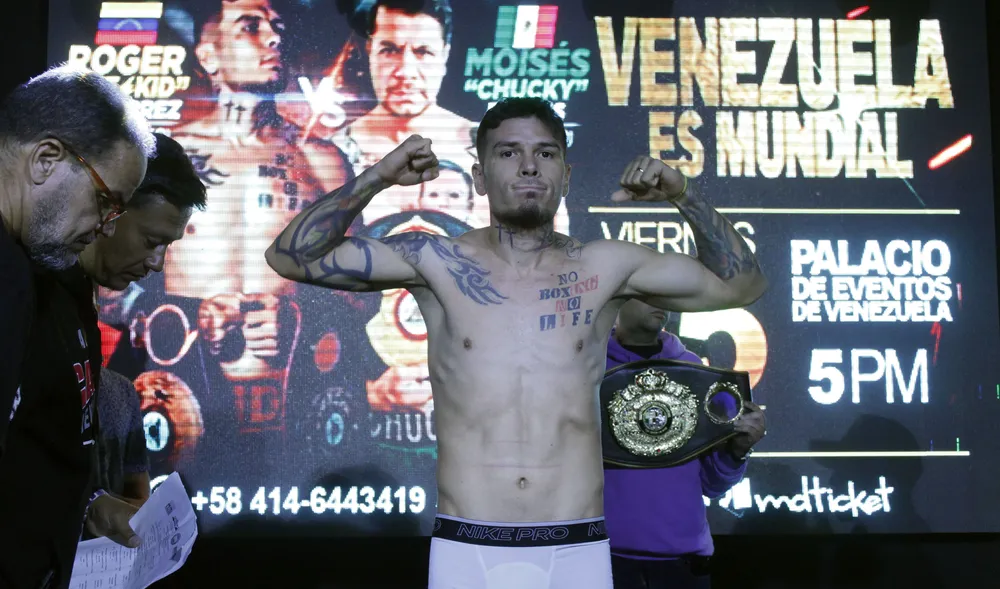 Roger Gutiérrez vs Moisés Flores Pesaje