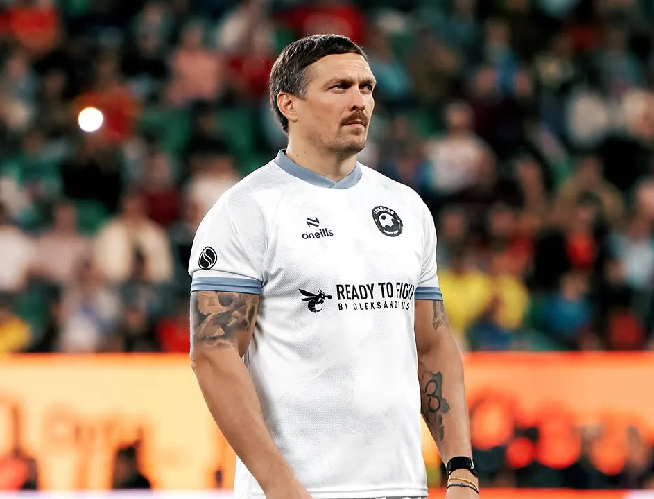 Usyk Jugando Futbol Foto UsykaaInstagram