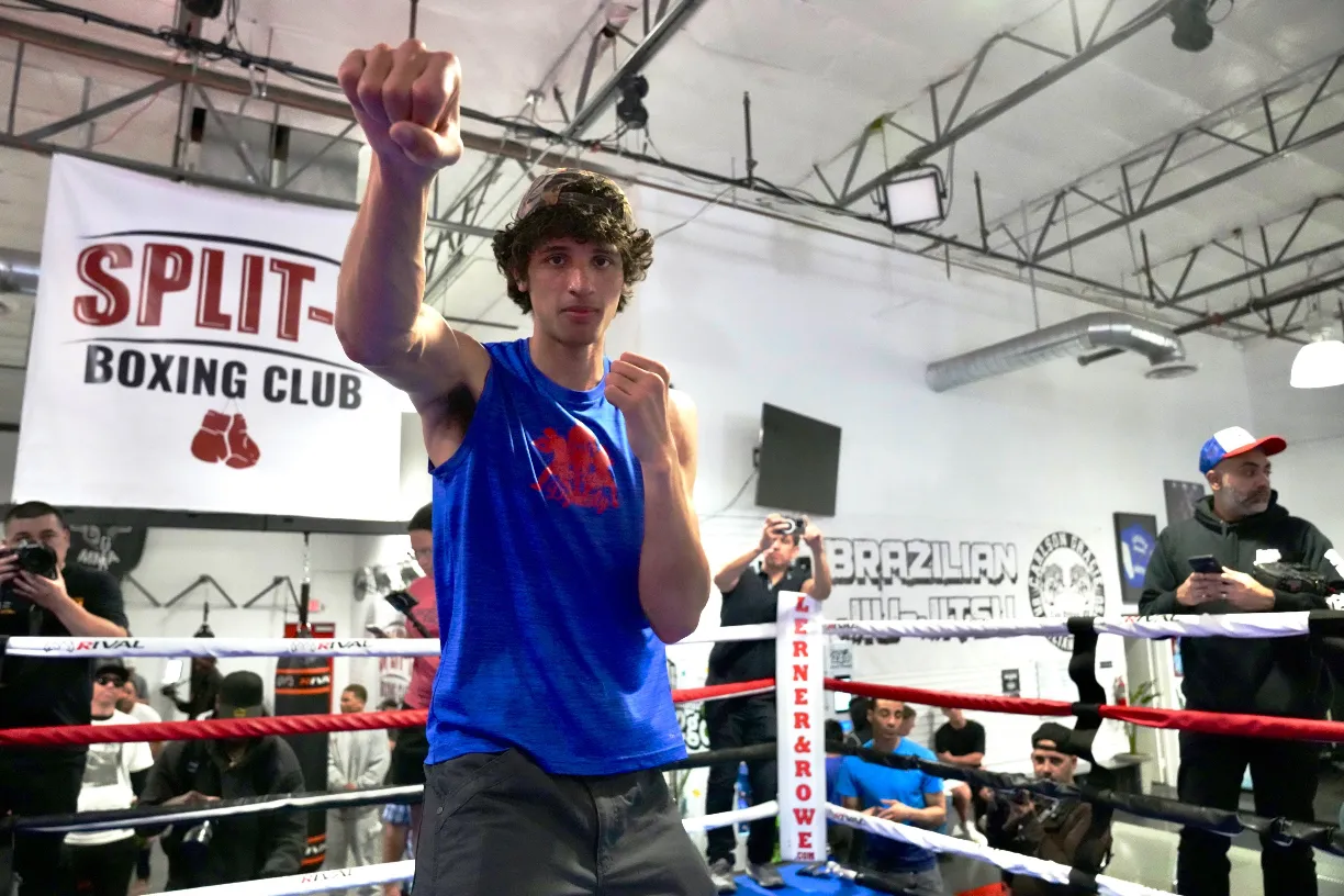 Tszyu-Fundora Las Vegas Media Workout - 03.21.24_03_30_2024_Workout23