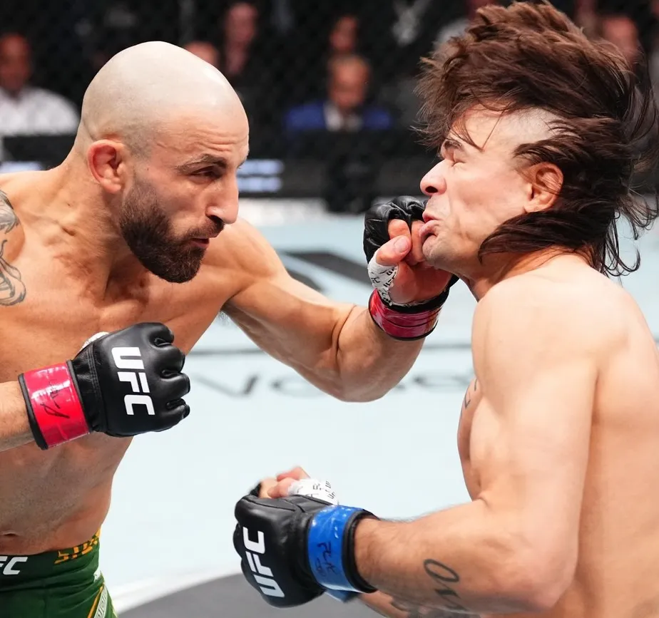 Alexander Volkanovski nuevo campeón al ganar por puntos a Diego Lopes en UFC 314