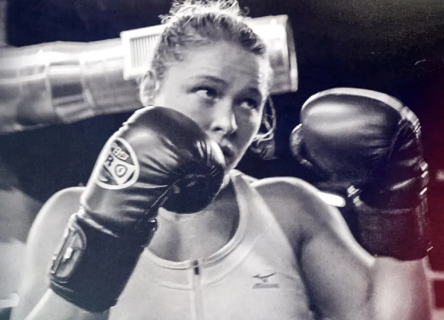 ¡Katie Taylor sería su rival! Se reporta probable debut en boxeo de Ronda Rousey