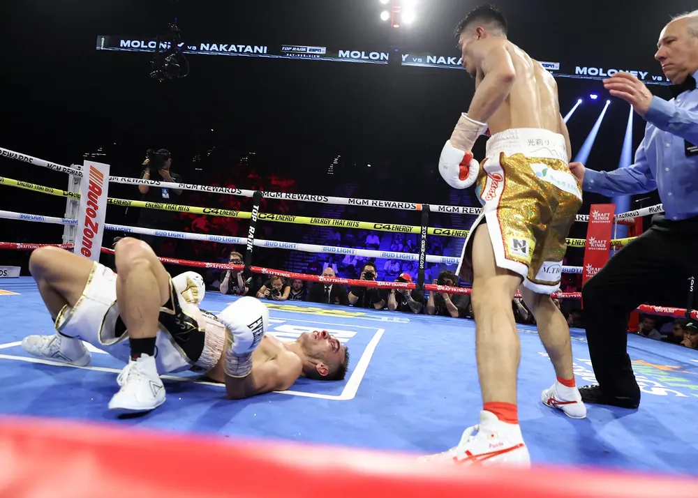 Andrew Moloney vs Junto Nakatani_knockout