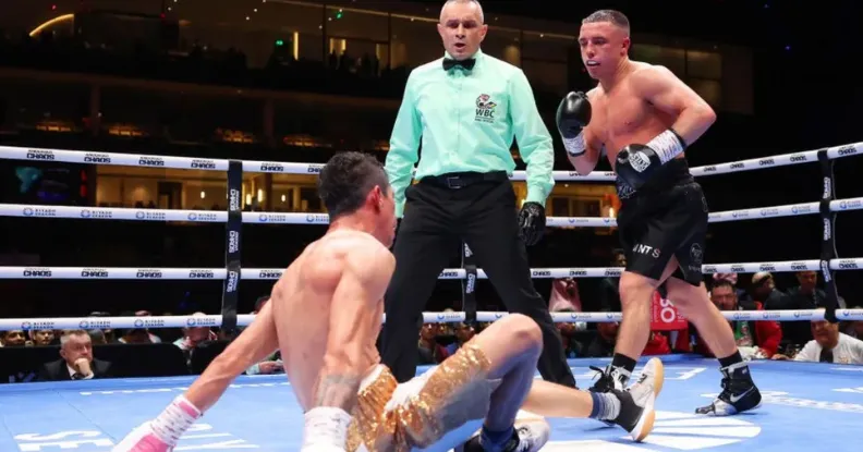 Nick Ball vs Rey Vargas