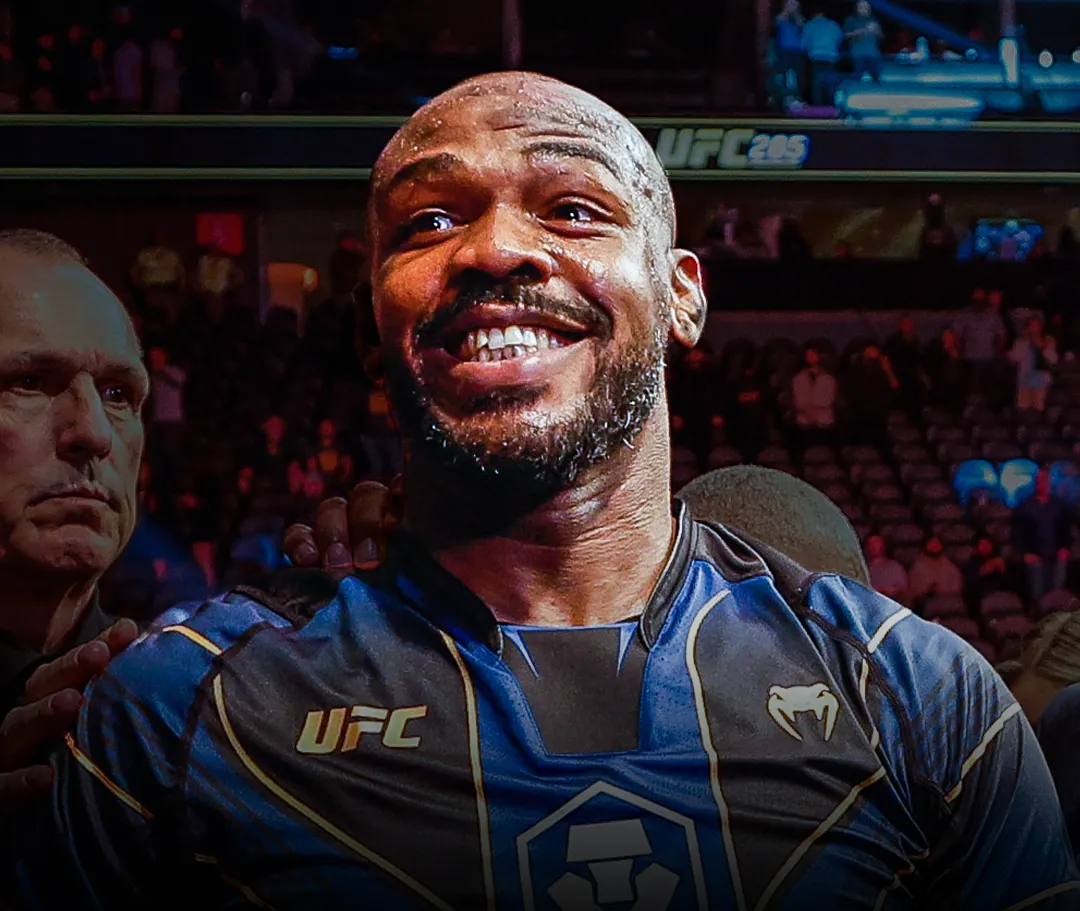 Jones insta a Fury a llamar a Dana White para pelea en UFC