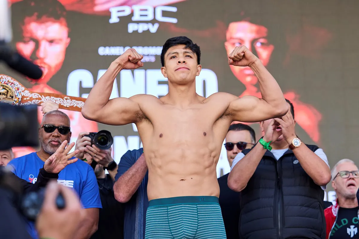 Canelo vs Munguia Weigh-in - 05.03.24_05_04_2024_Weigh-in (13)