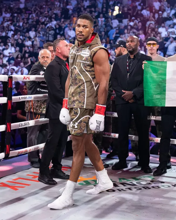 JakePaulAnthonyJoshuaResultadoESTHERLIN (16)