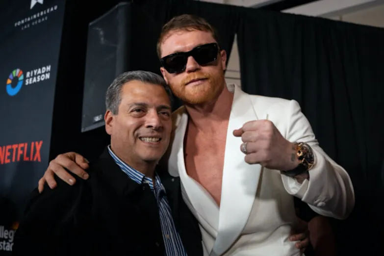 Mauricio Sulaimán y Canelo Álvarez