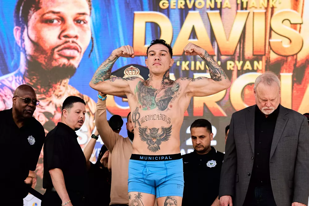 0065_Davis vs Garcia Weigh-ins