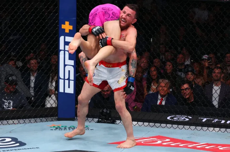 Merab Dvalishvili retiene tras someter a Sean O'Malley en UFC 316