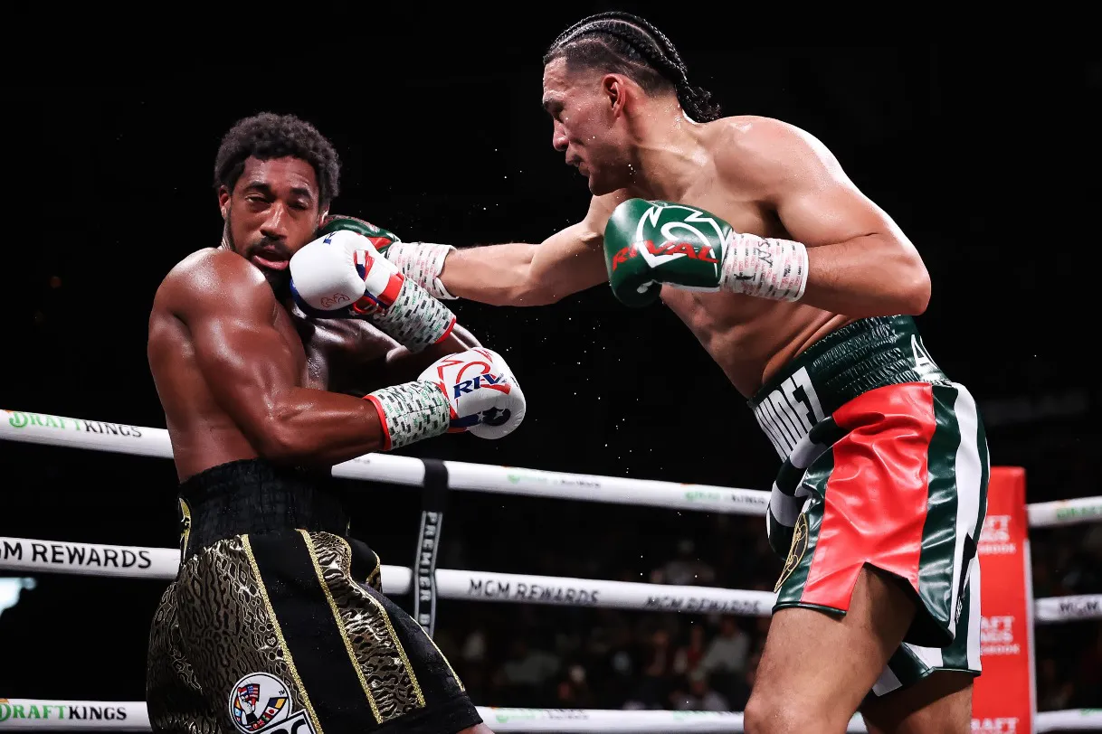 SHO - Benavidez v Andrade - PPV - LAS - FN - WESTCOTT-77