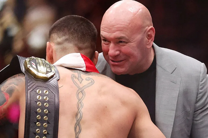 Ilia Topuria y Dana White