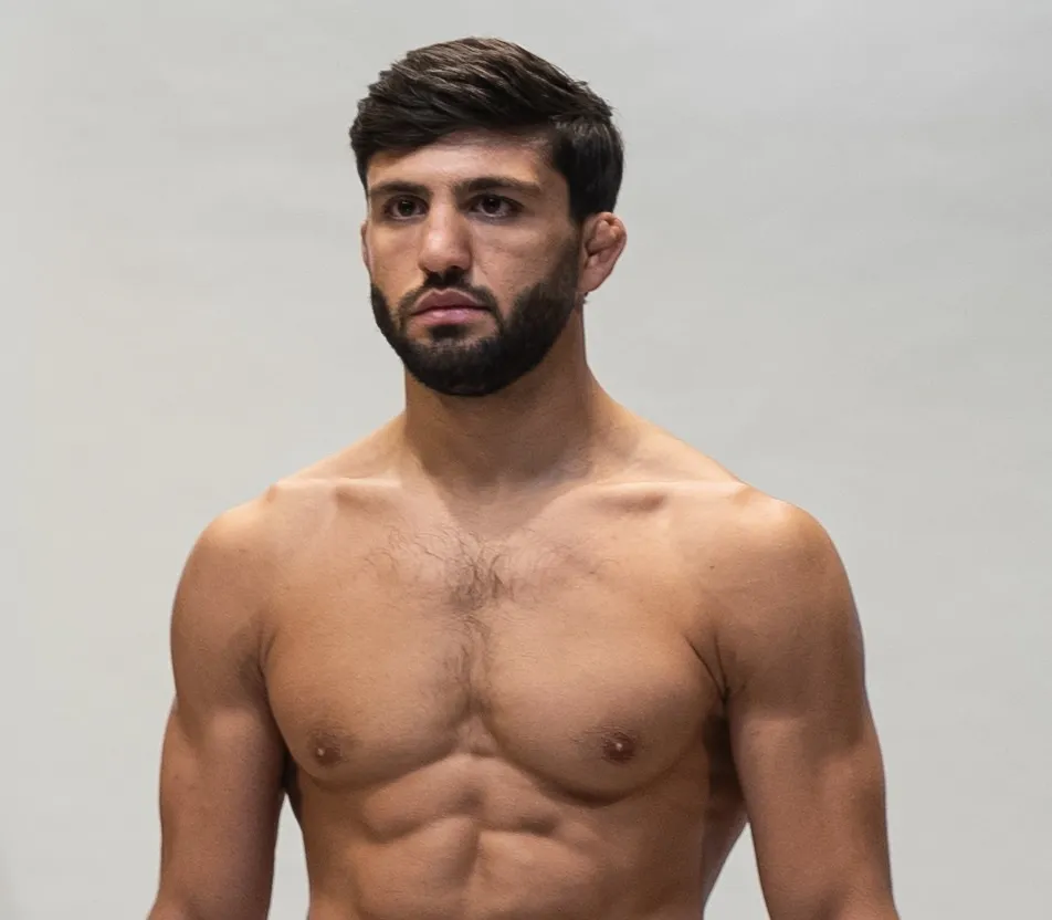 Tsarukyan Dariush es un peleador muy completo