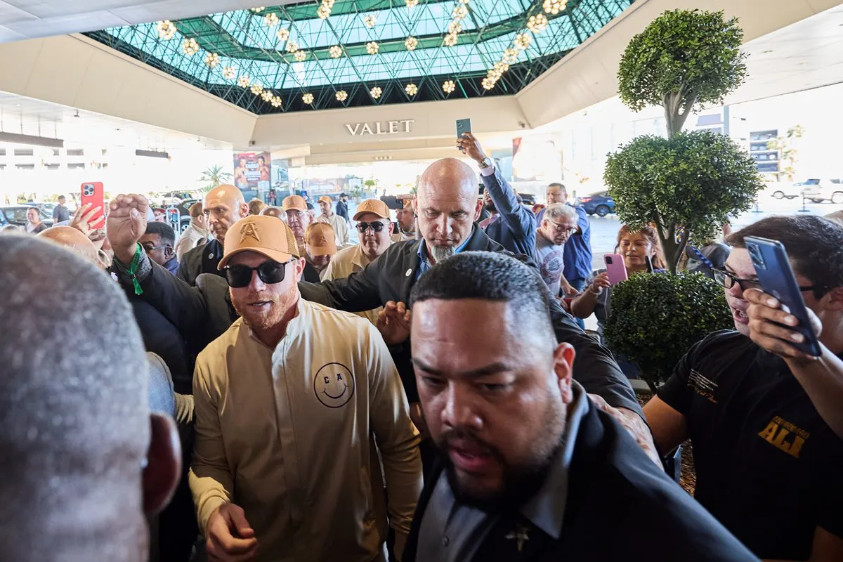 Canelo vs Munguia Grand Arrivals_05_04_2024_Grand Arrivals (12)
