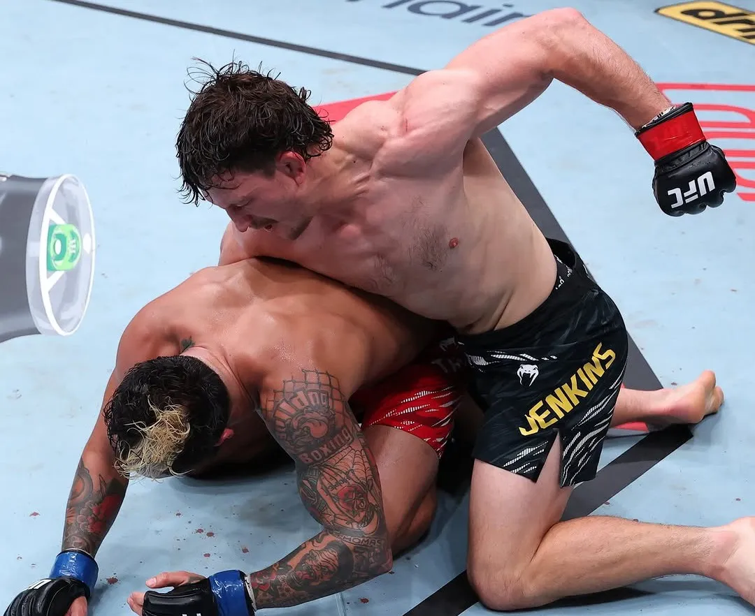 Jack Jenkins gana por puntos a Ramon Taveras en UFC Fight Night 260