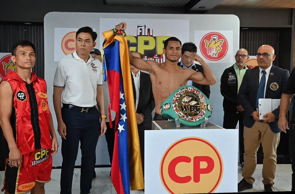 Carlos Cañizales vs Panya Pradabsri