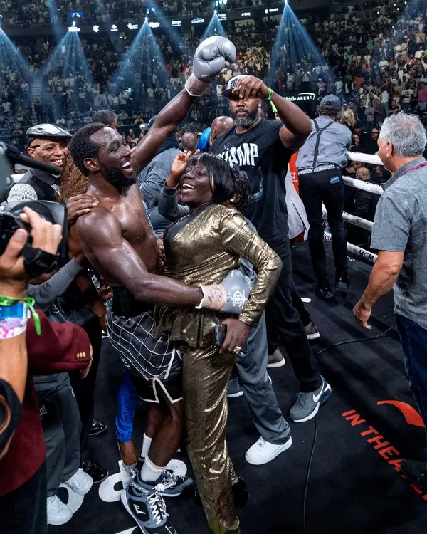 052_Spence_vs_Crawford