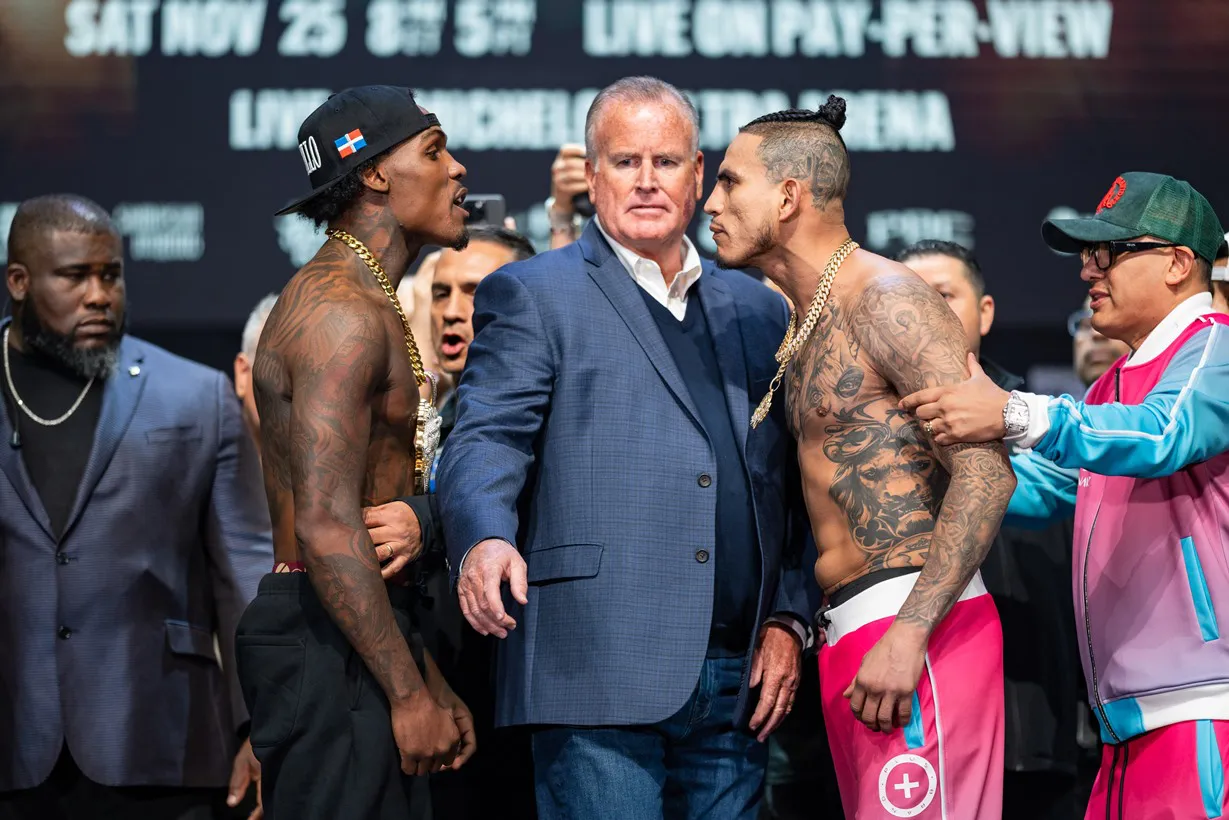 Benavidez vs Andrade Weigh-in - 11.24.23_11_25_2023_Weigh-in (30)
