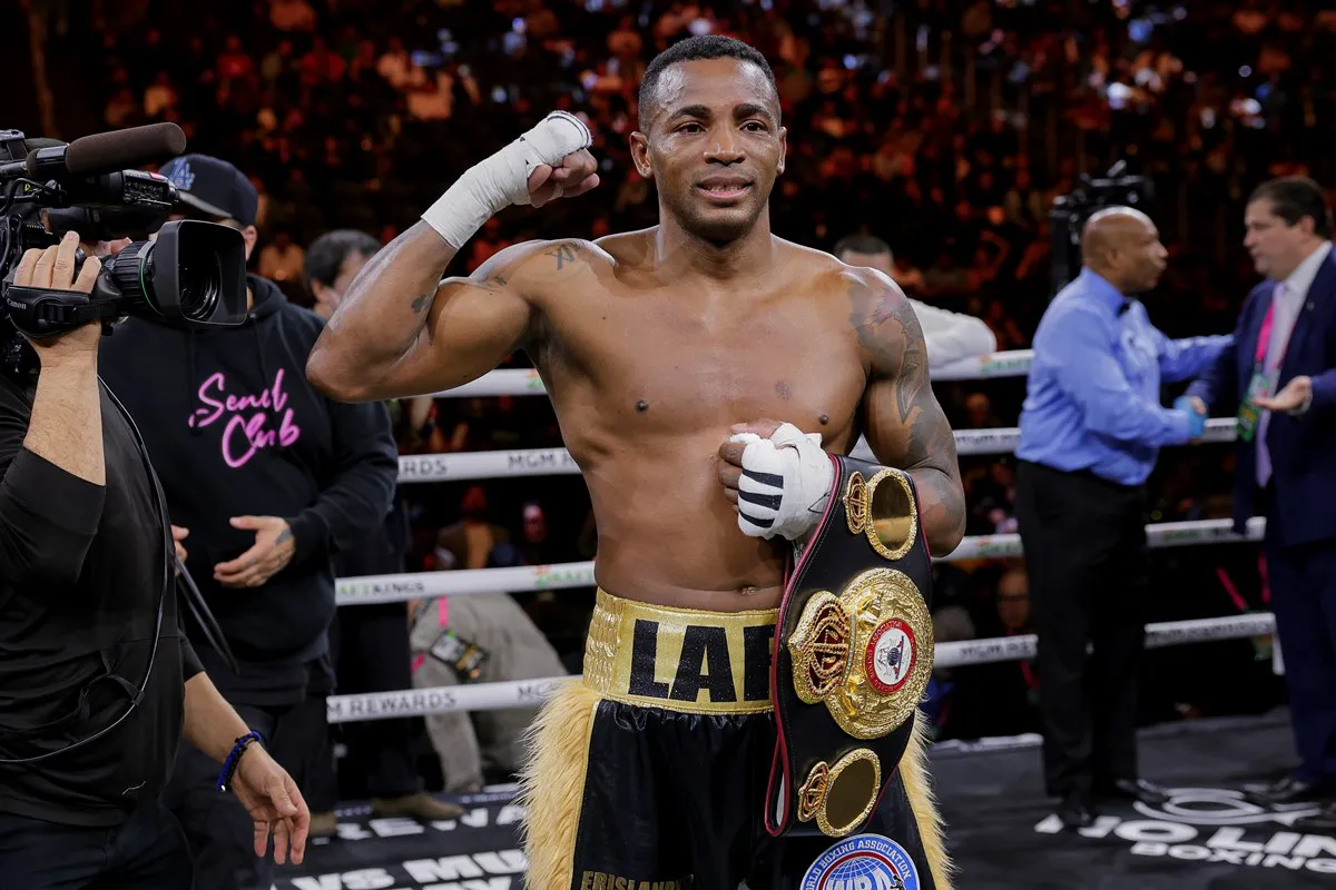 Erislandy Lara vs Michael Zerafa_03_30_2024_Fight (11)