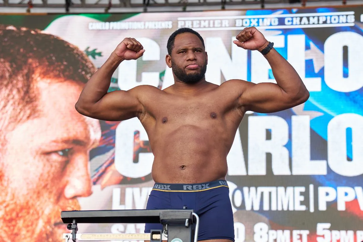 0011_Canelo vs Charlo Weigh-ins