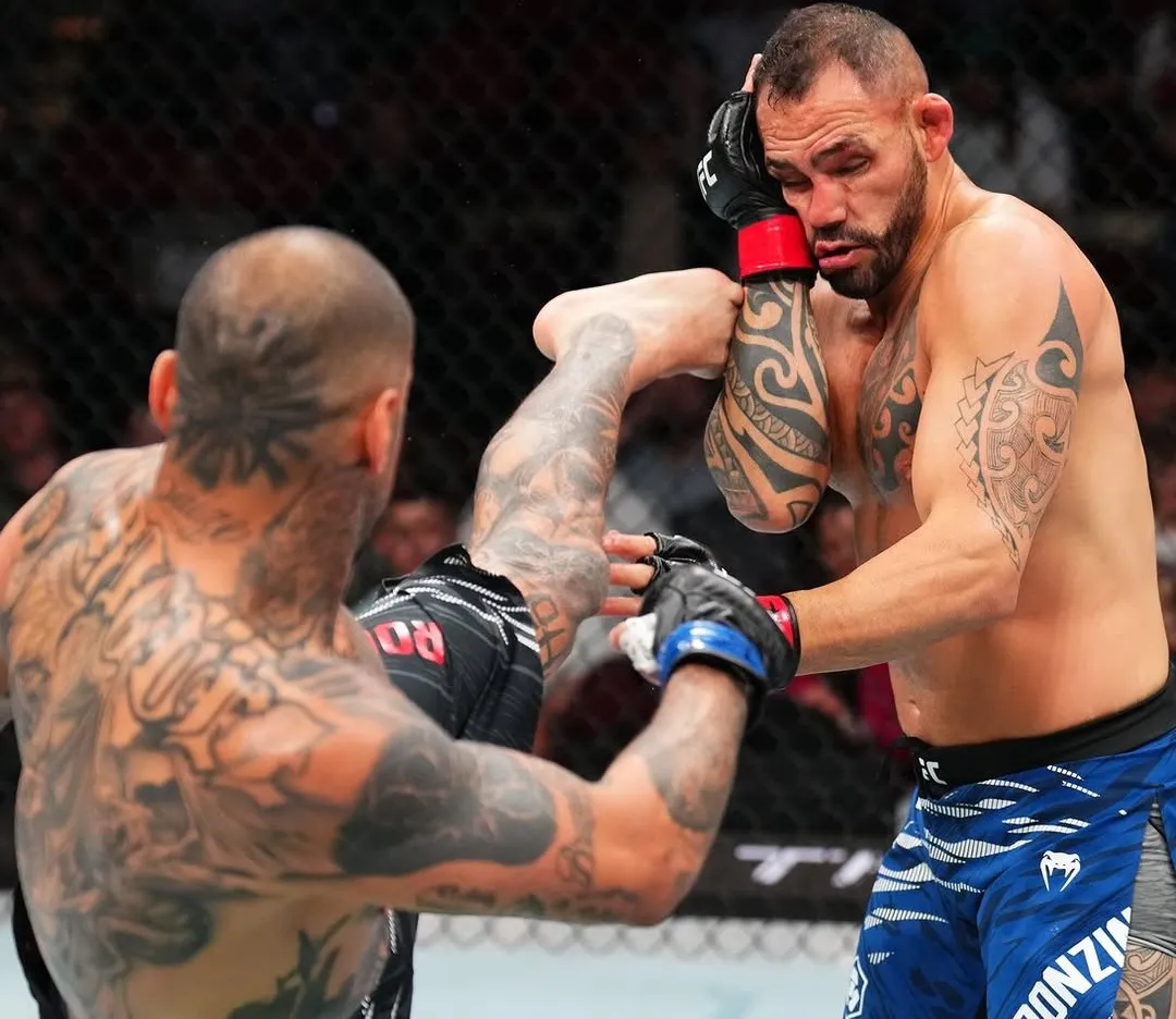 Daniel Rodríguez noqueó a Santiago Ponzinibbio en UFC on ESPN 67 de Iowa