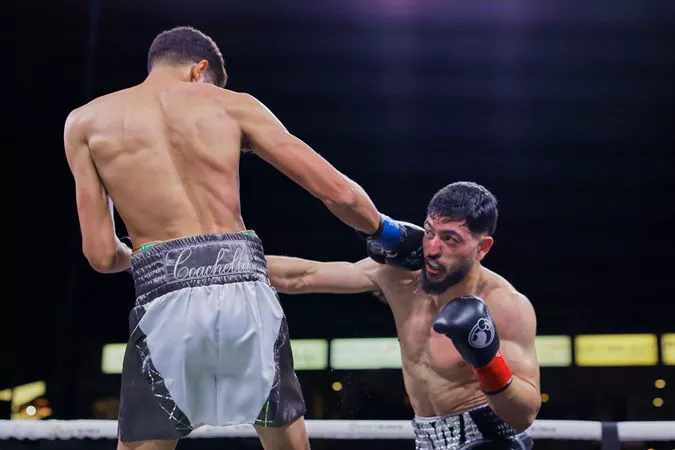 0057_Sebastian Fundora vs Brian Mendoza