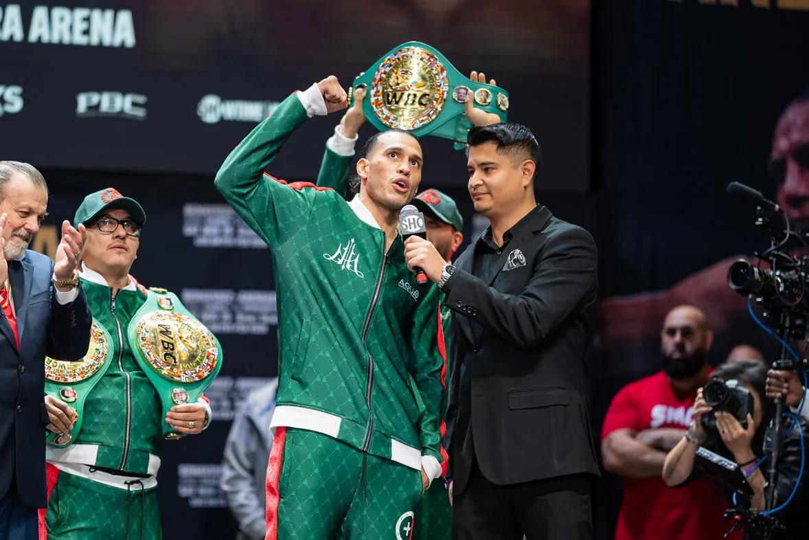 Benavidez vs Andrade Weigh-in - 11.24.23_11_25_2023_Weigh-in (3)