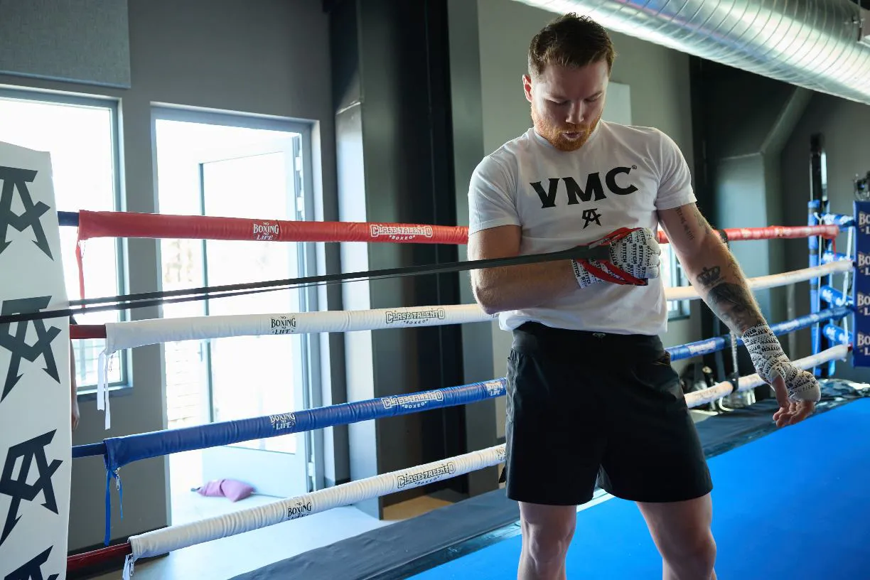 0006_Canelo Alvarez media workout