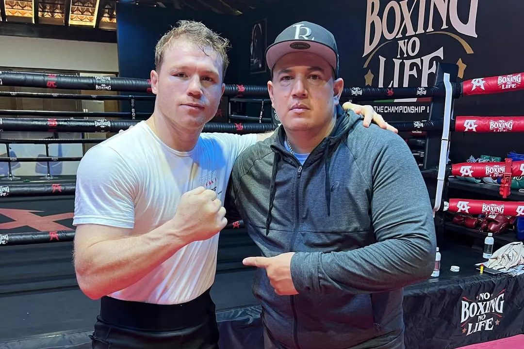 Eddy Reynoso y Canelo Alvarez