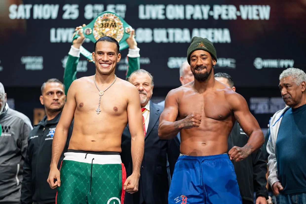 Benavidez vs Andrade Weigh-in - 11.24.23_11_25_2023_Weigh-in (1)