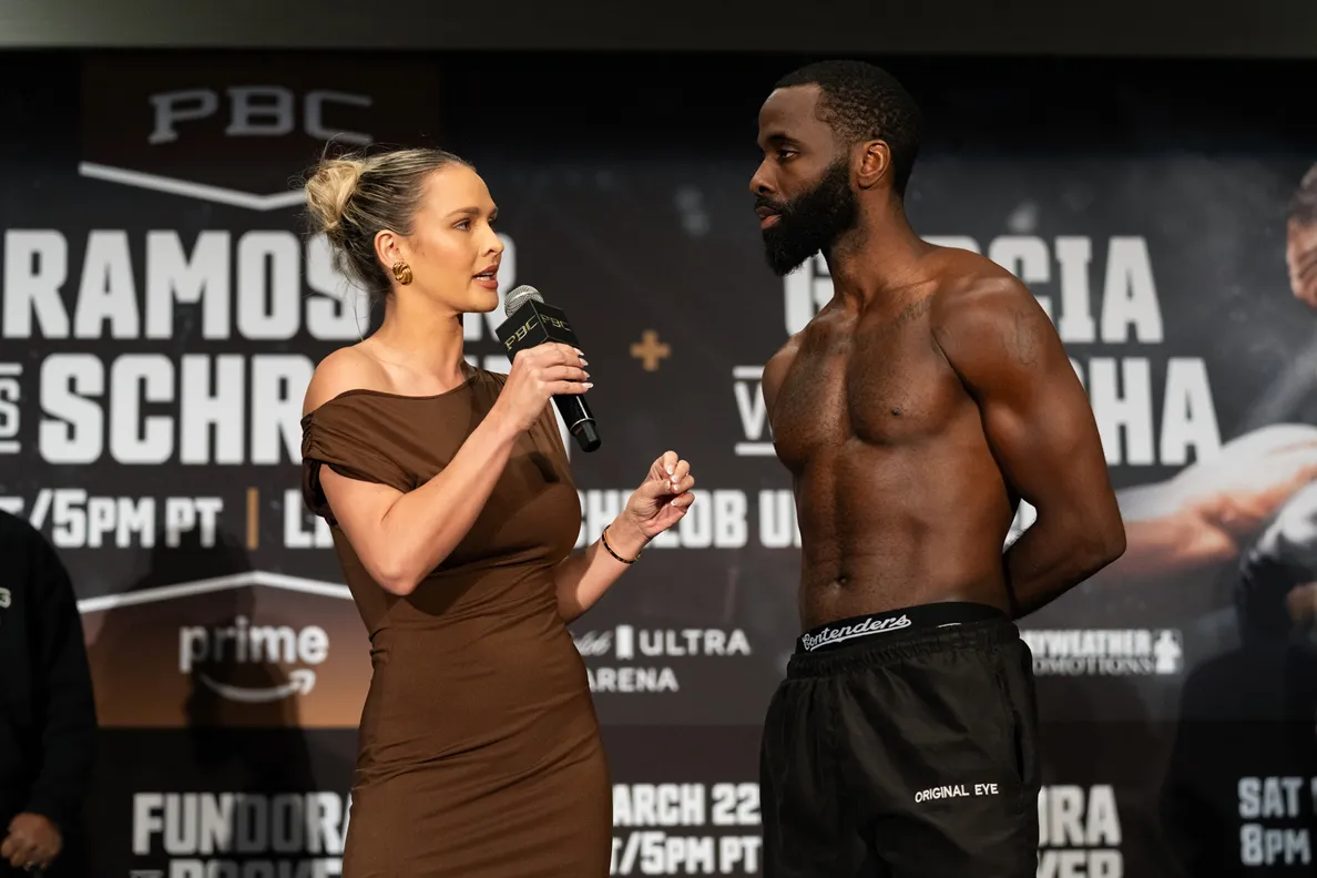 Fundora vs Booker Weigh-in - 03.21.25_03_22_2025_Weigh-in (18)