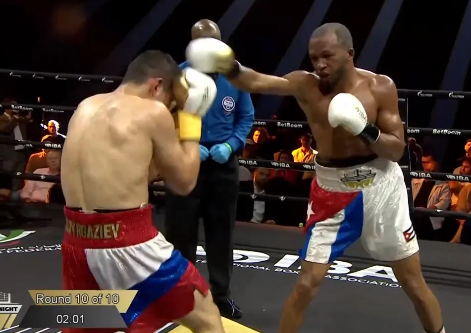 BatyrgazievAlvarezResultadoIBA-6