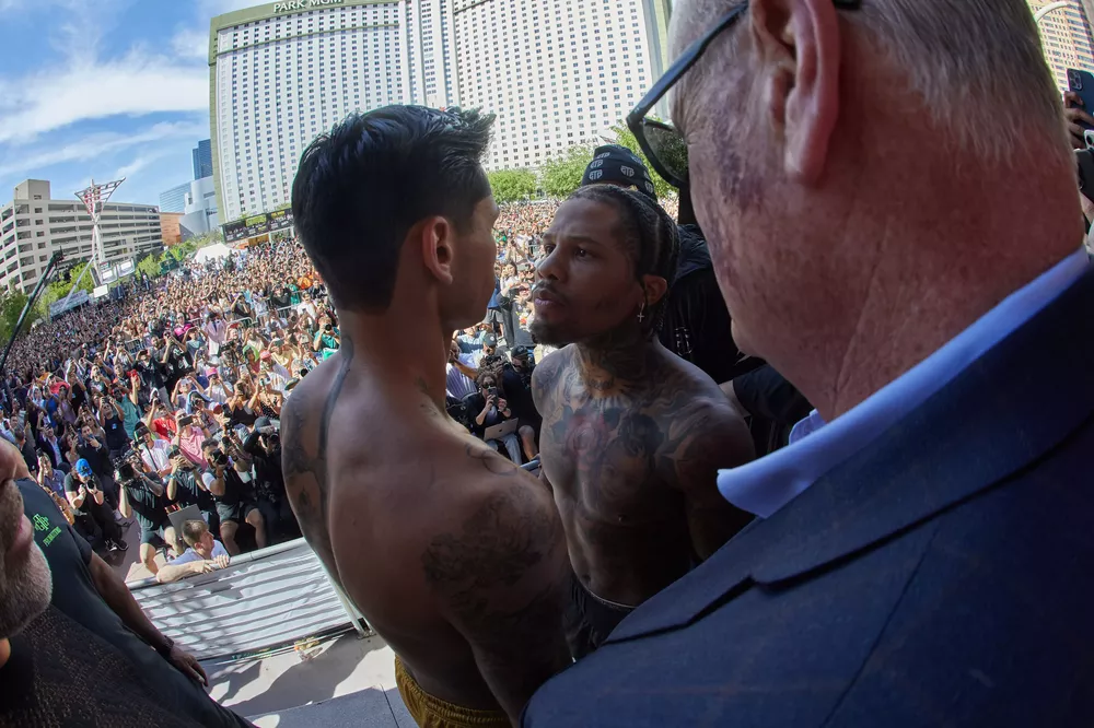 0038_Davis vs Garcia Weigh-ins
