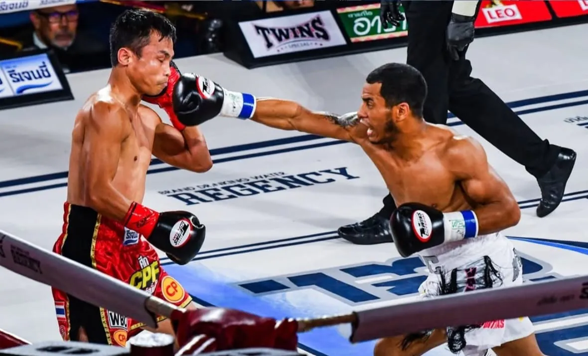 Carlos Cañizales vs Panya Pradabsri