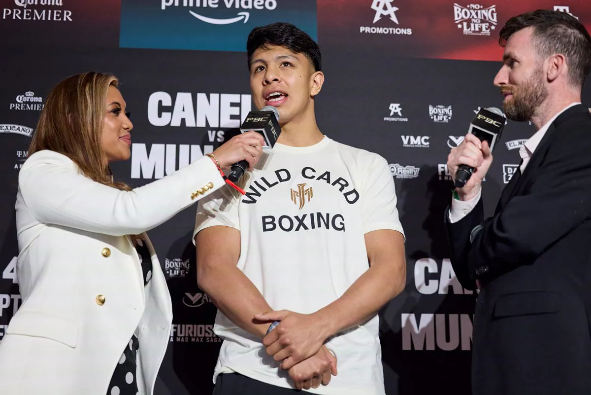 Canelo vs Munguia Grand Arrivals_05_04_2024_Grand Arrivals (7)
