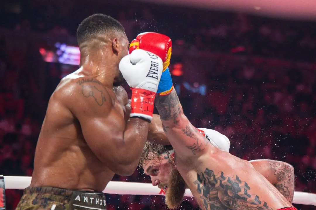 Anthony Joshua vs Jake Paul