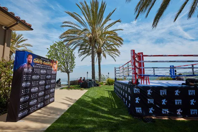 0139_Ryan Garcia media workout