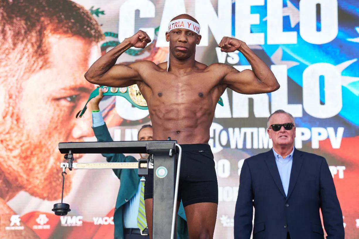 0027_Canelo vs Charlo Weigh-ins