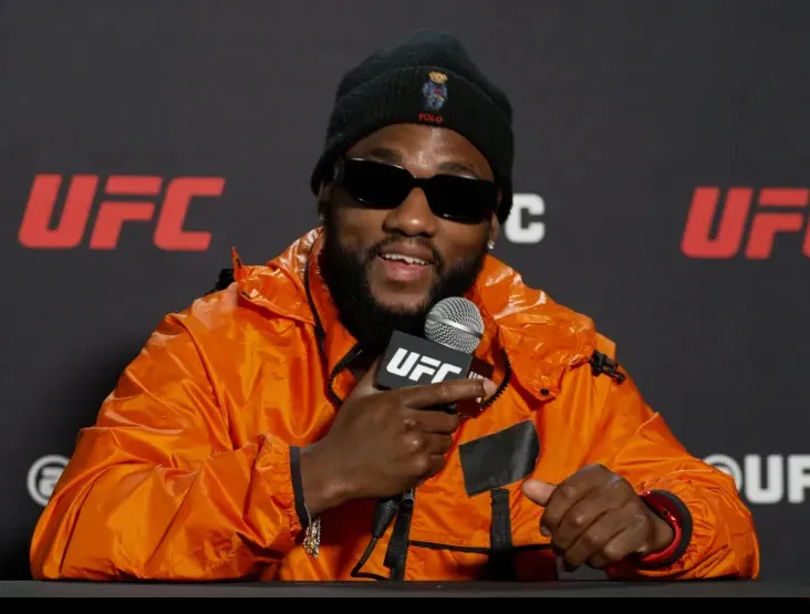 Manel Kape Busco finalizar a Nicolau en el primer asalto