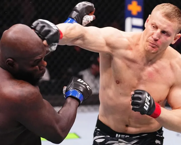 Sergei Pavlovich vence por puntos a Jairzinho Rozenstruik en Riyadh