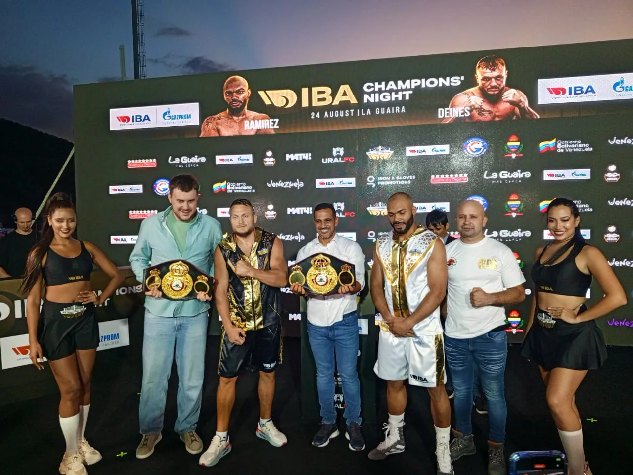 Adam Deines vs Albert Ramírez