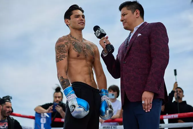 0111_Ryan Garcia media workout