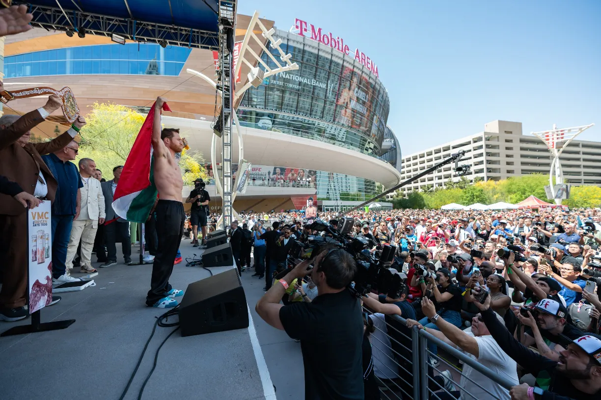 Canelo vs Munguia Weigh-in - 05.03.24_05_04_2024_Weigh-in (28)