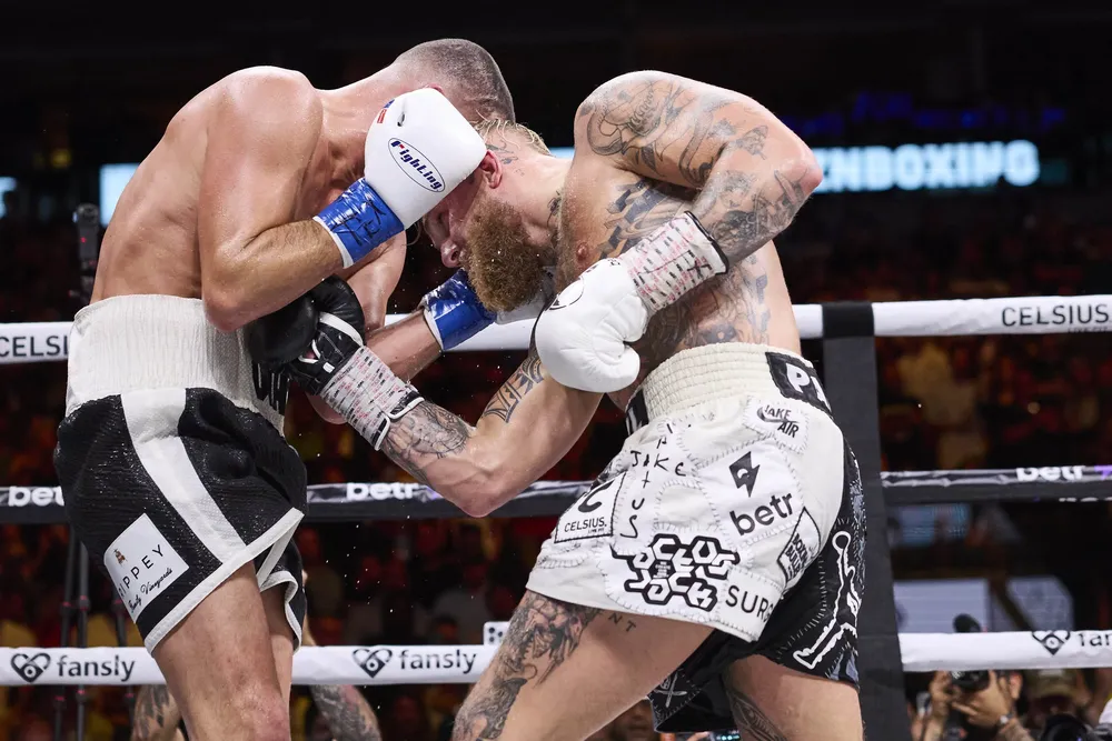 0100_Jake Paul vs Nate Diaz