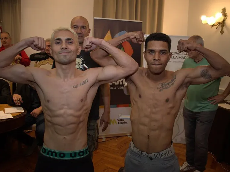 Tobias Reyes vs Jackson Zapata Pesaje